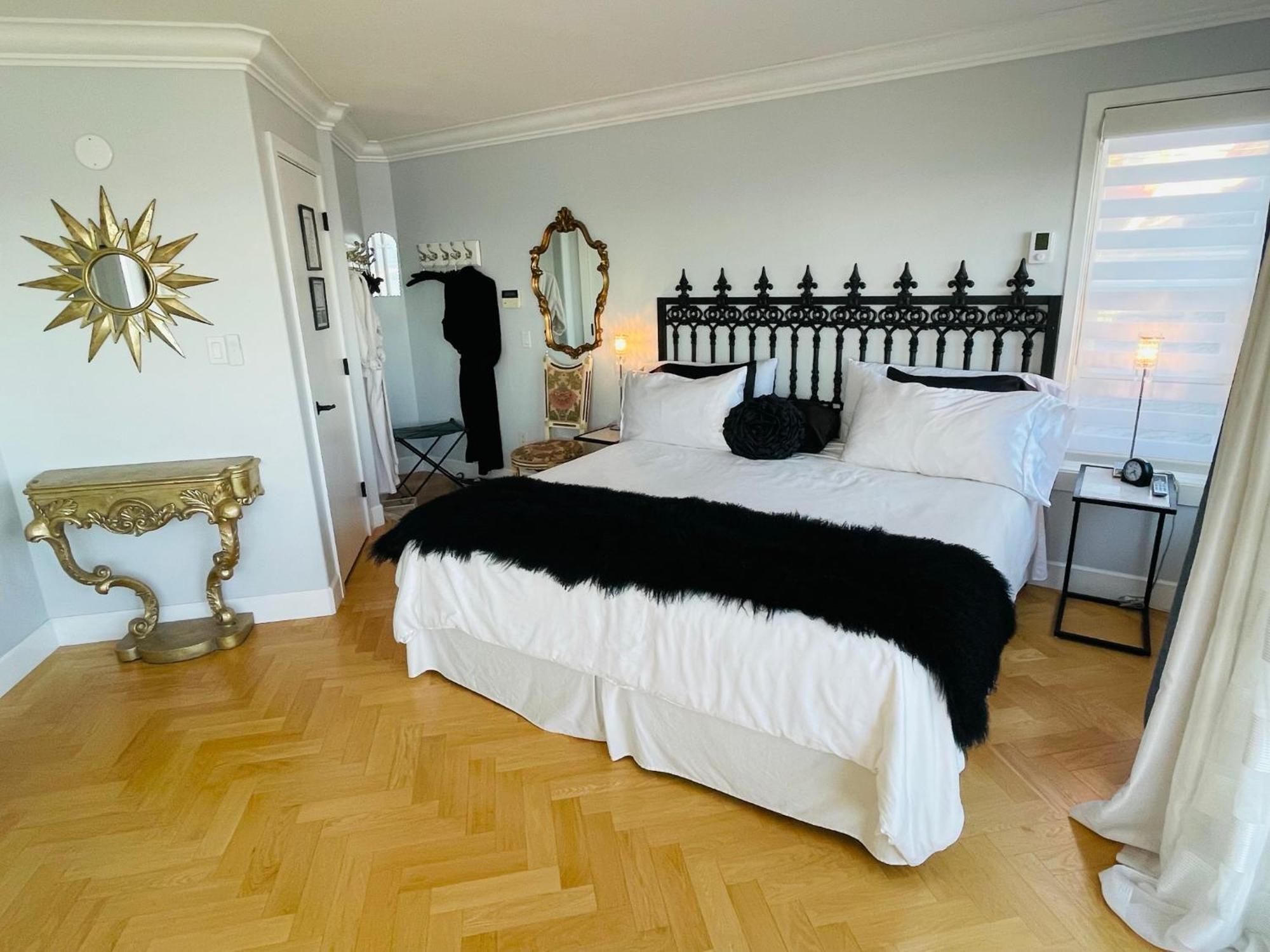 Donna'S Bed & Breakfast White Rock Eksteriør bilde